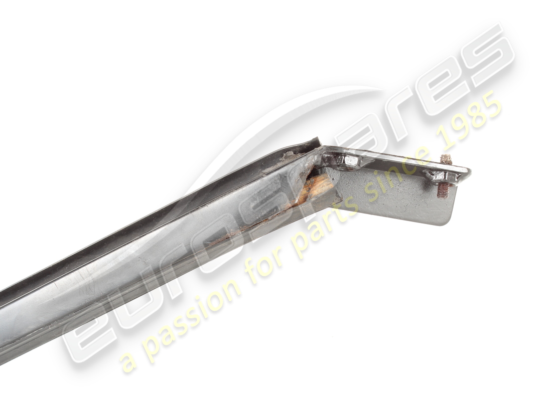 UTILISÉ FERRARI CADRE RH VITRE DE PORTE GTS. NUMÉRO DE PIÈCE 60292000 (4) utilisé ferrari cadre rh vitre de porte gts. numéro de pièce 60292000 (4)