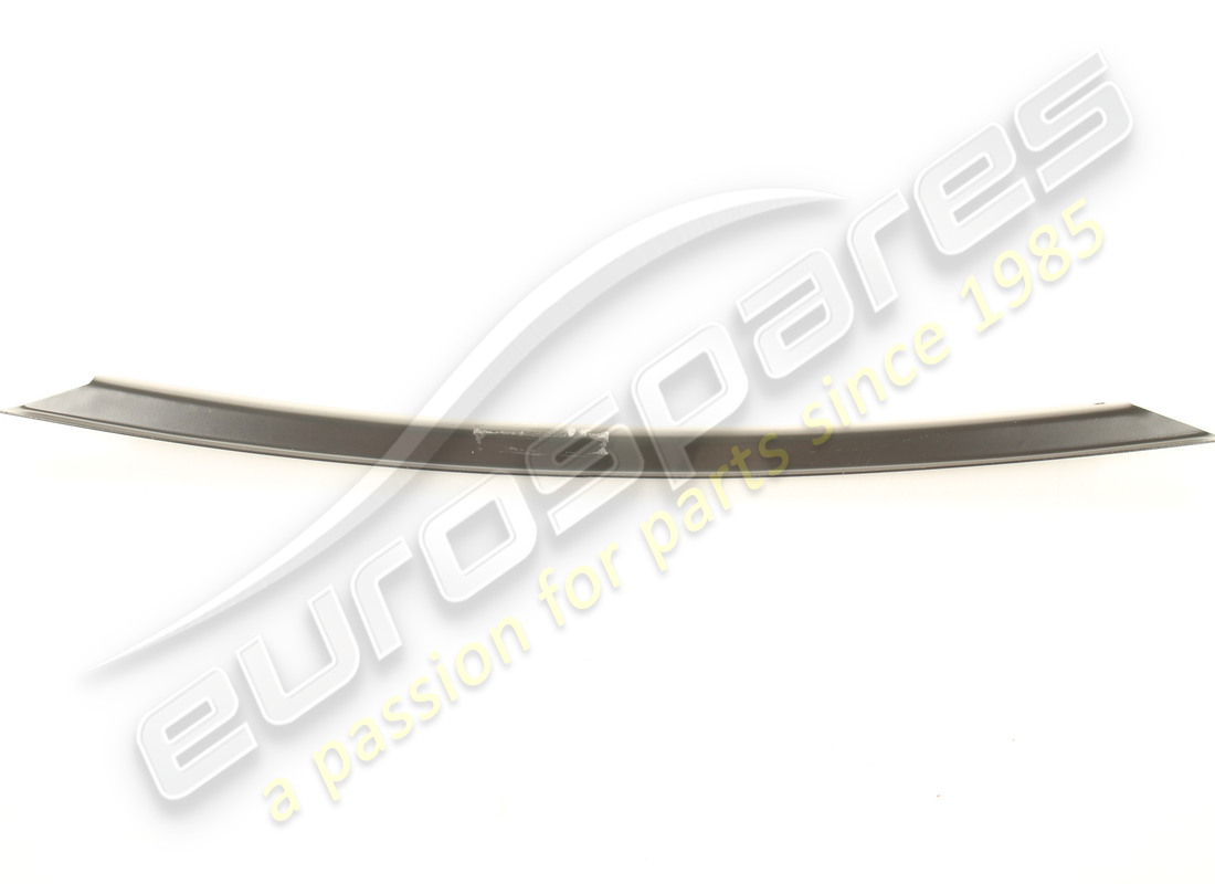 nouveau renfort porsche. numéro de pièce 477809446 (2)