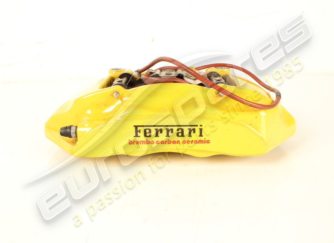 UTILISÉ Ferrari ÉTRIER ARRIÈRE DROIT AVEC PLAQUETTES. NUMÉRO DE PIÈCE 829924 (1)