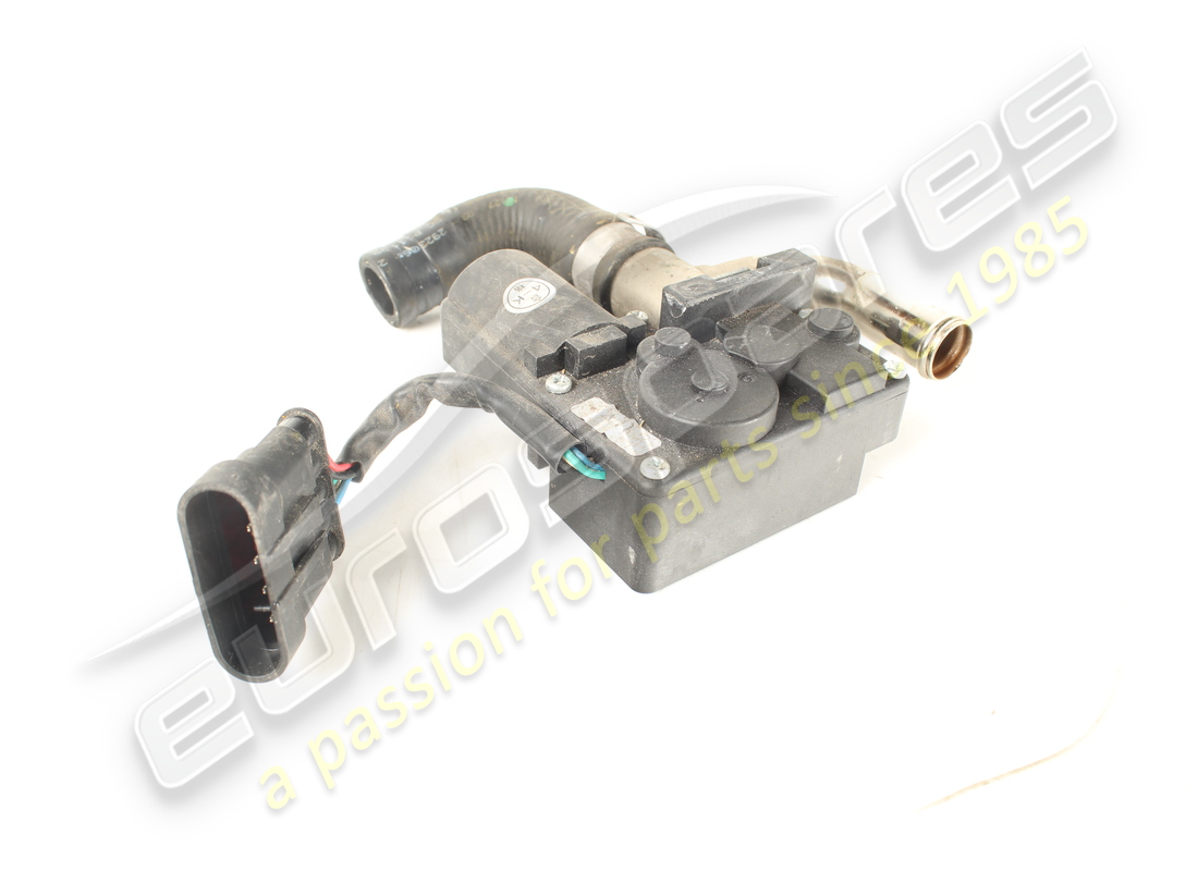 Ferrari SOUPAPE RH TGK UTILISÉE. NUMÉRO DE PIÈCE 67635900 (1)