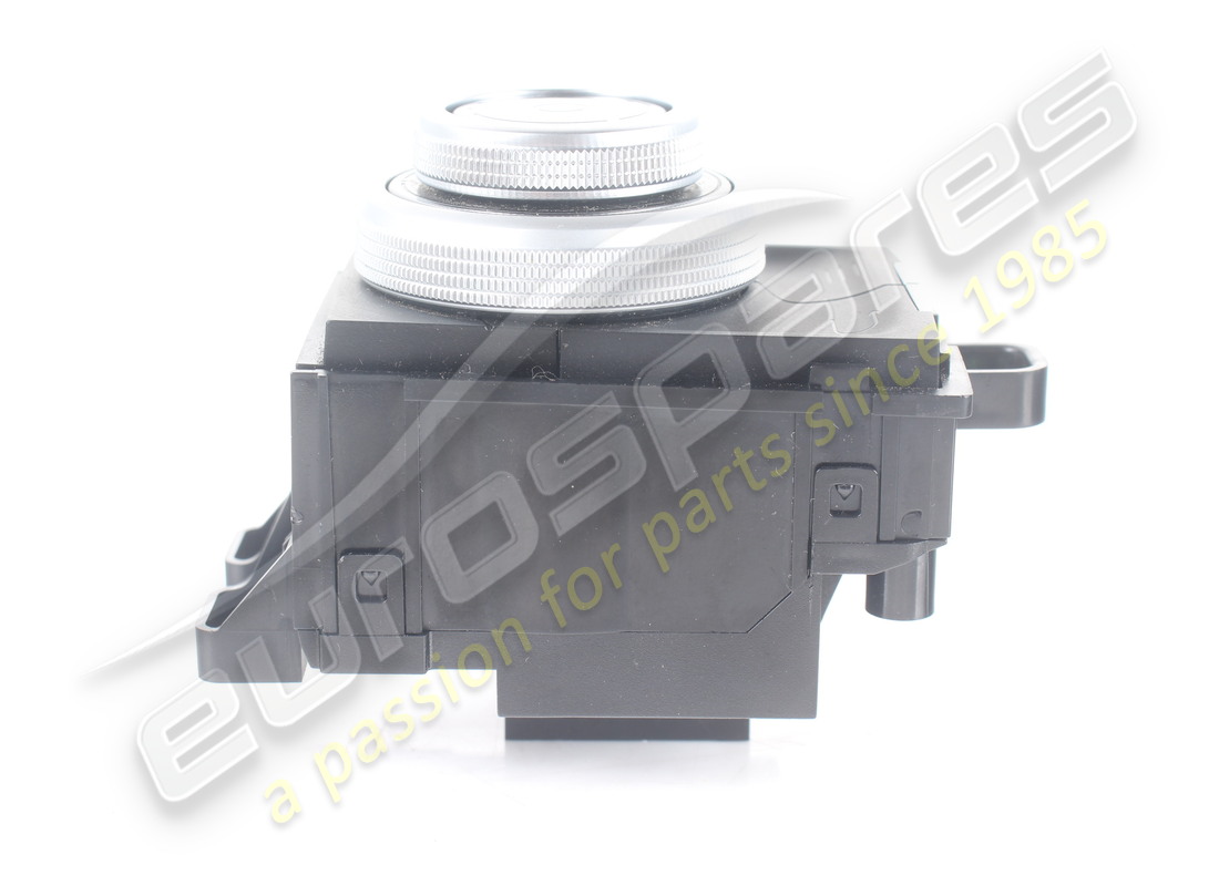 BOUTON ROTATIF À DROITE D'OCCASION MASERATI. NUMÉRO DE PIÈCE 670110724 (4) bouton rotatif à droite d'occasion maserati. numéro de pièce 670110724 (4)