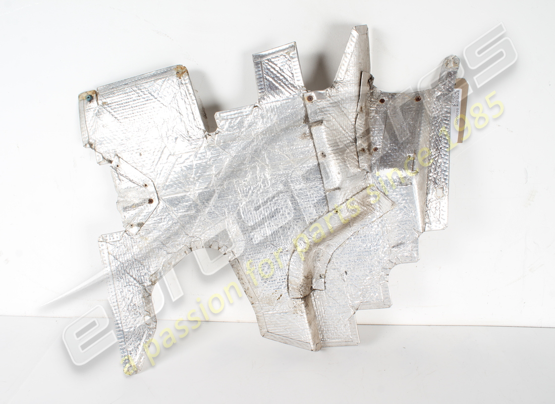 bouclier thermique de collecteur droit d'occasion ferrari. numéro de pièce 84086400 (1)