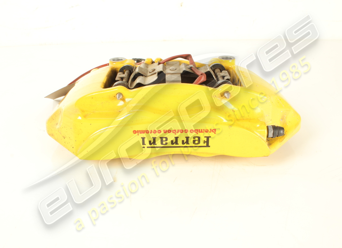UTILISÉ Ferrari ÉTRIER ARRIÈRE GAUCHE AVEC PLAQUETTES. NUMÉRO DE PIÈCE 829886 (1)