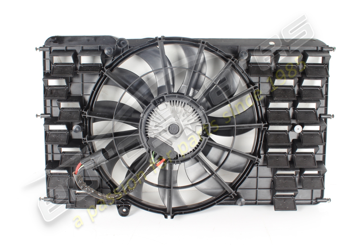 USED FERRARI FAN COWL . PART NUMBER 821769 (1)