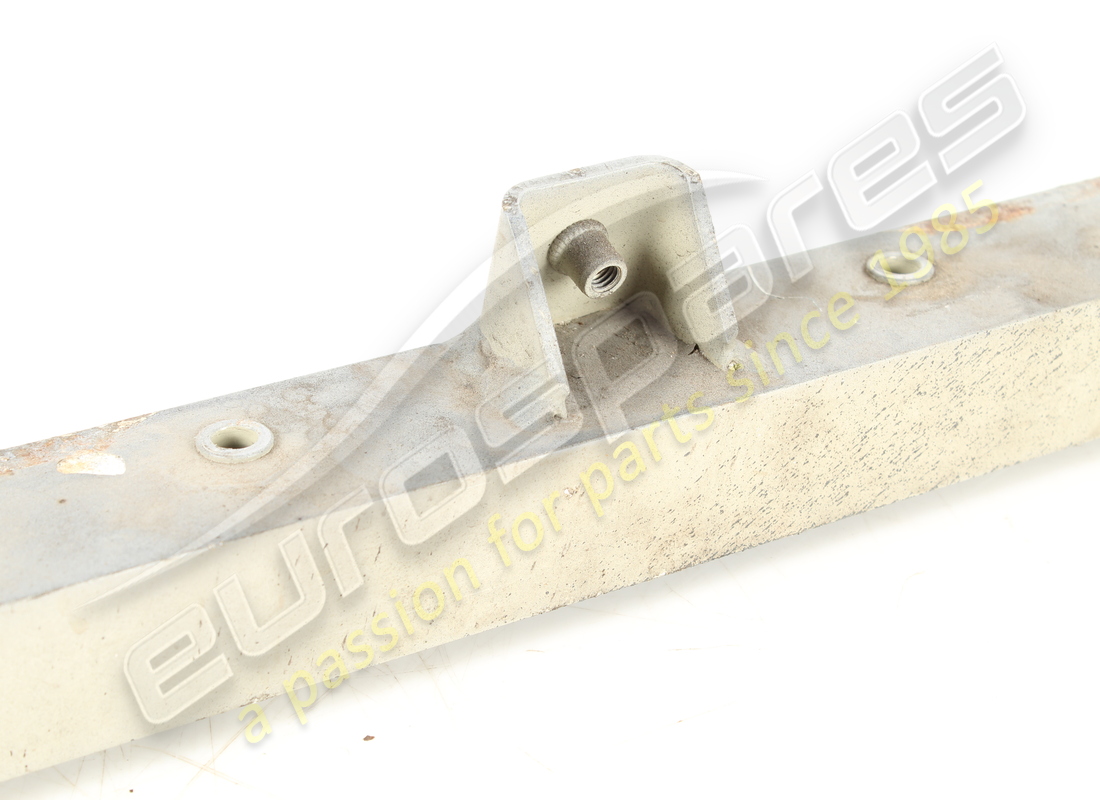 TRAVERSE D'OCCASION MASERATI. NUMÉRO DE PIÈCE 67275300 (3) traverse d'occasion maserati. numéro de pièce 67275300 (3)