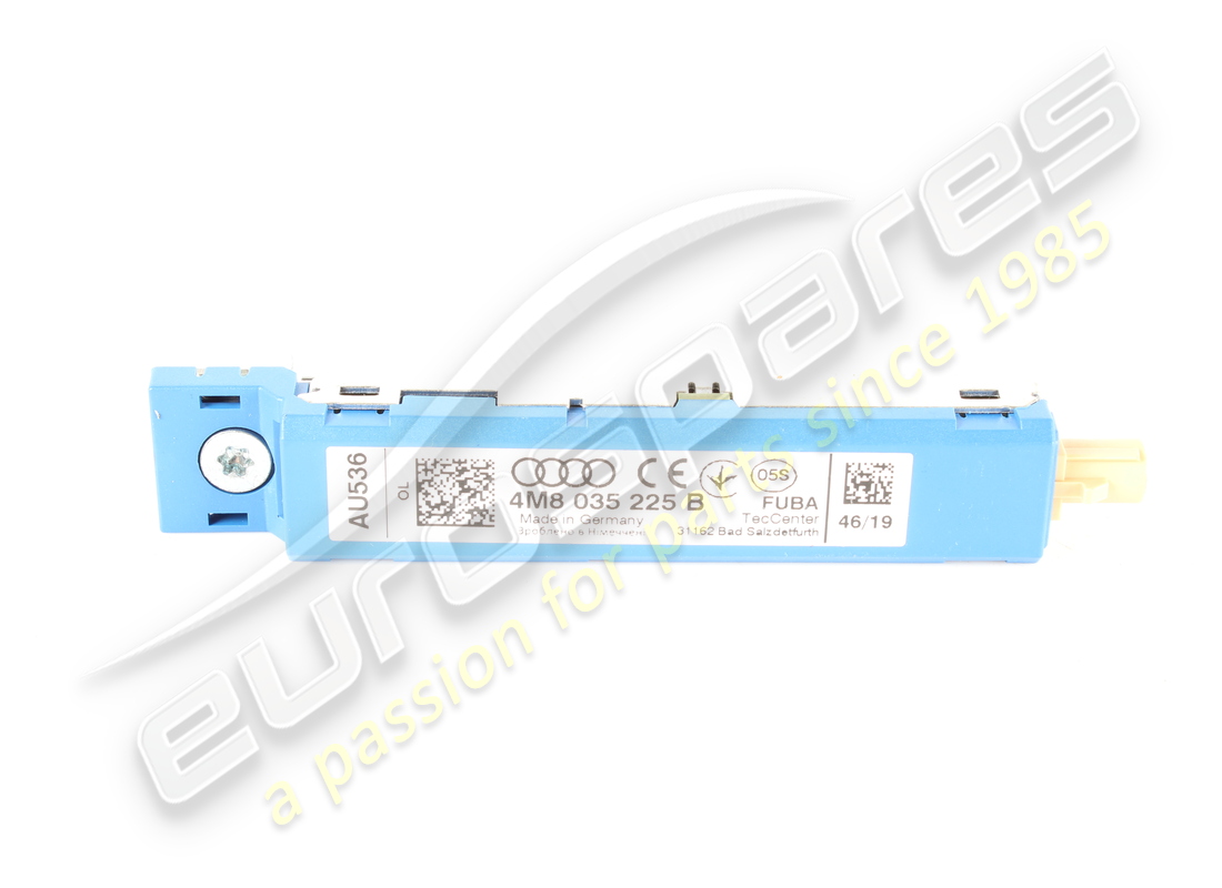 AMPLIFICATEUR D'ANTENNE FM RDW/NAR D'OCCASION Lamborghini. NUMÉRO DE PIÈCE 4M8035225B (1) AMPLIFICATEUR D'ANTENNE FM RDW/NAR D'OCCASION Lamborghini. NUMÉRO DE PIÈCE 4M8035225B (1)