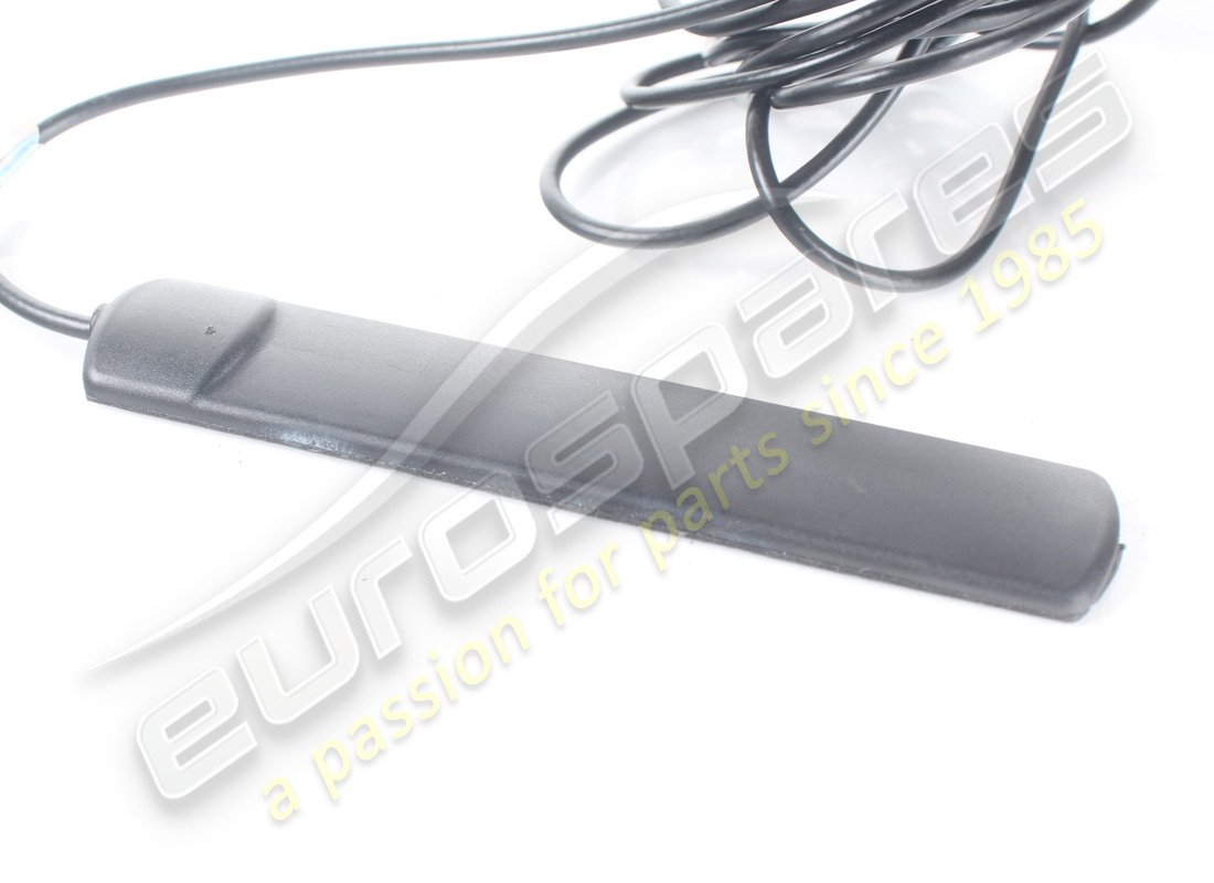 FERRARI ANTENNE GSM GLONASS UTILISÉE. NUMÉRO DE PIÈCE 336507 (3) ferrari antenne gsm glonass utilisée. numéro de pièce 336507 (3)