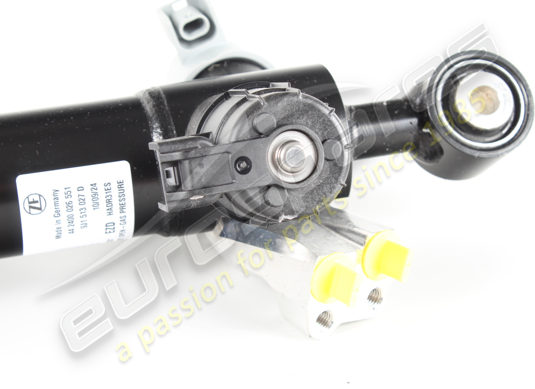 nouveau amortisseur porsche. numéro de pièce pad513027 (6)