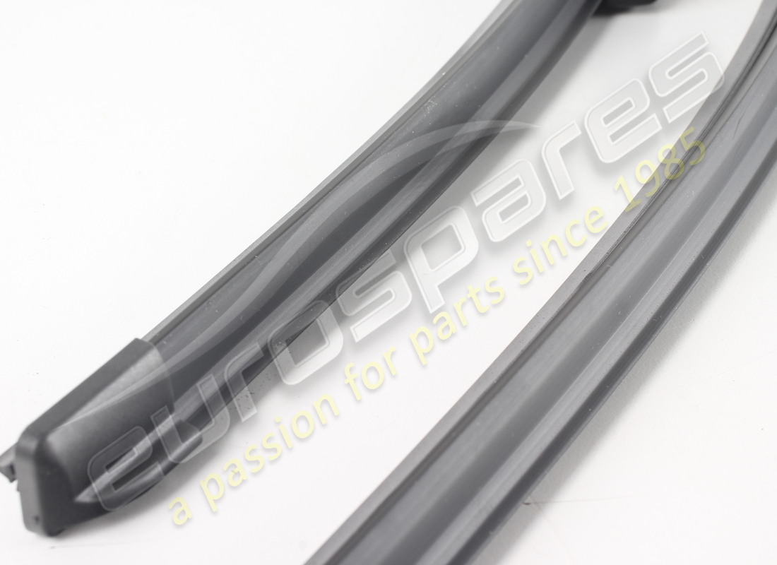 nouveau kit maserati balais d'essuie-glace. numéro de pièce 673012891 (3)
