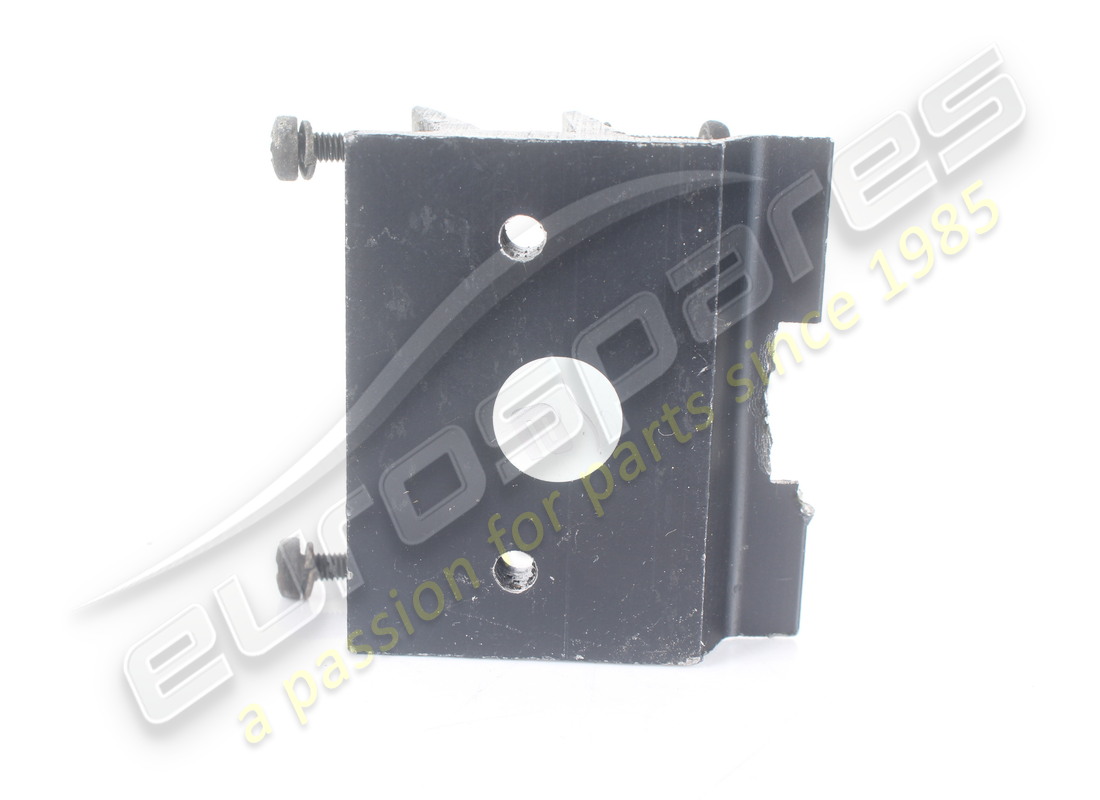 utilisé le soutien maserati. numéro de pièce 363201316 (5)