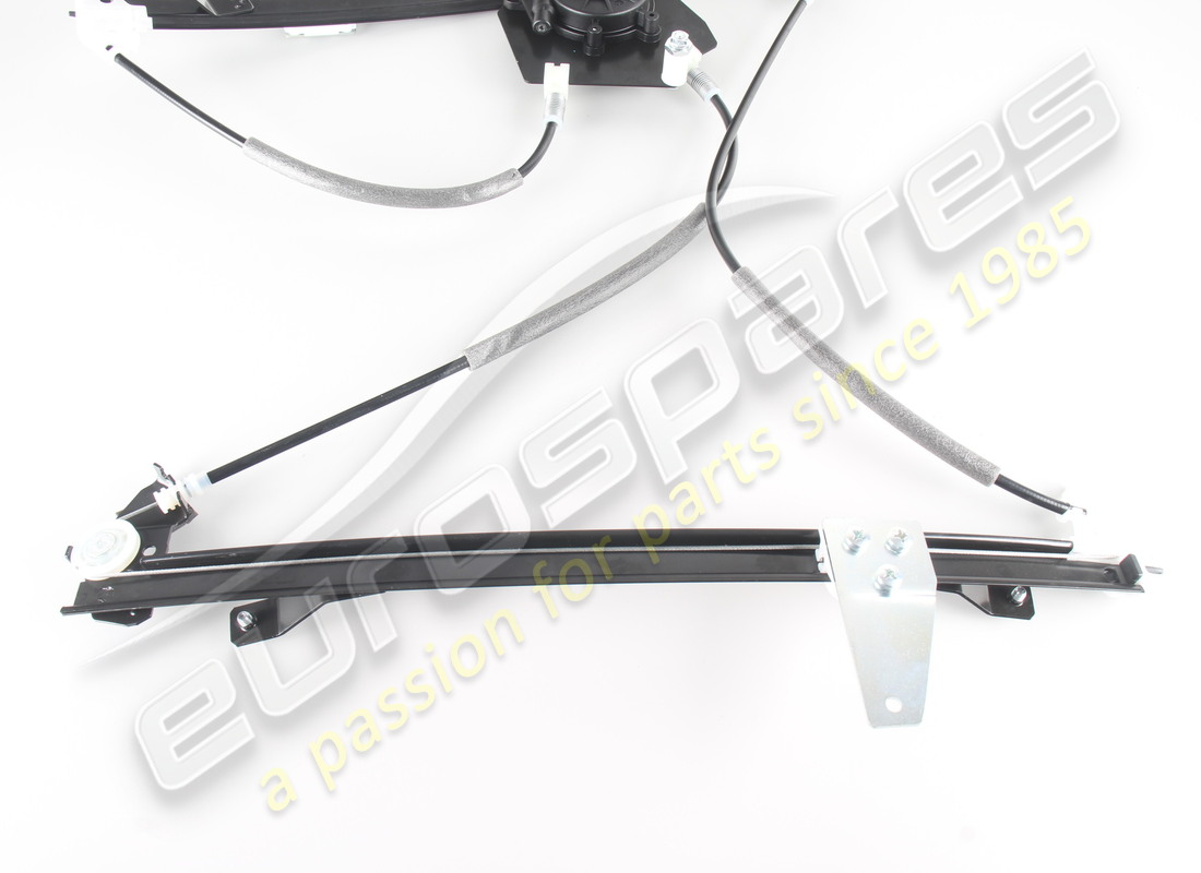 nouveau lève-vitre avant droit eurospares. numéro de pièce 84934000 (3)