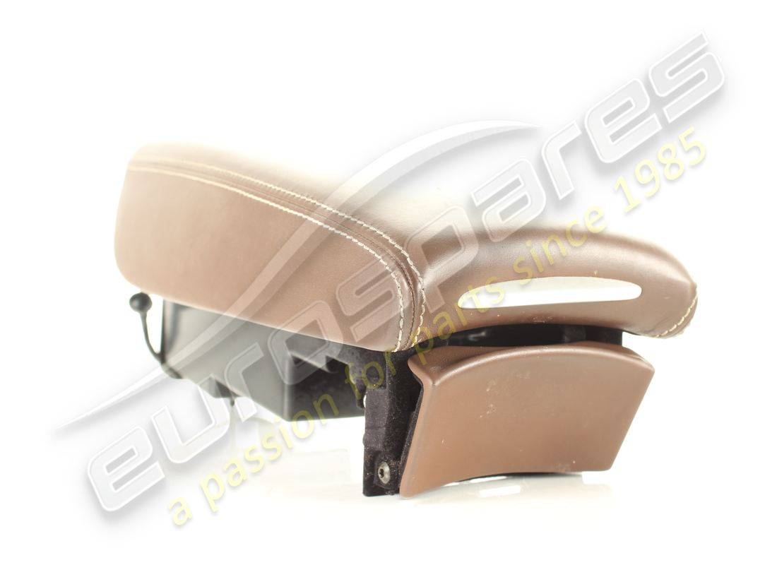 COMPARTIMENT AVANT COMPLET AVEC COUVERCLE D'OCCASION Eurospares. NUMÉRO DE PIÈCE EAP1564120 (1)