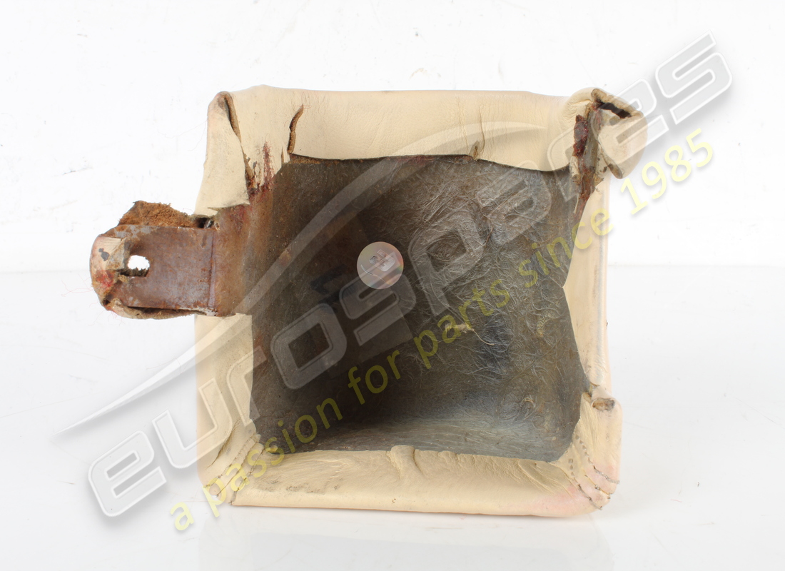 UTILISÉ FERRARI COUVERCLE LH GTS. NUMÉRO DE PIÈCE 61917300 (4) utilisé ferrari couvercle lh gts. numéro de pièce 61917300 (4)