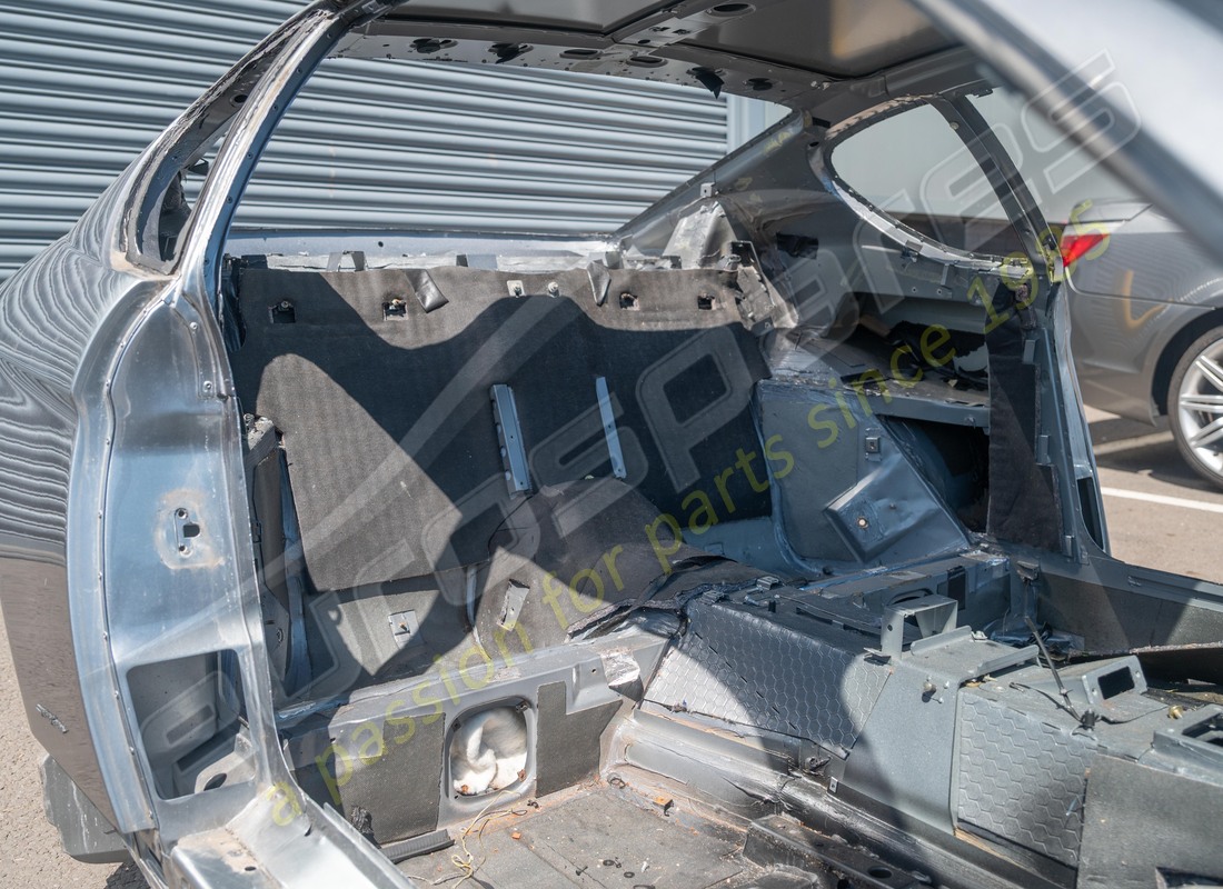 ferrari carrosserie complète utilisée. numéro de pièce 65887700 (5)