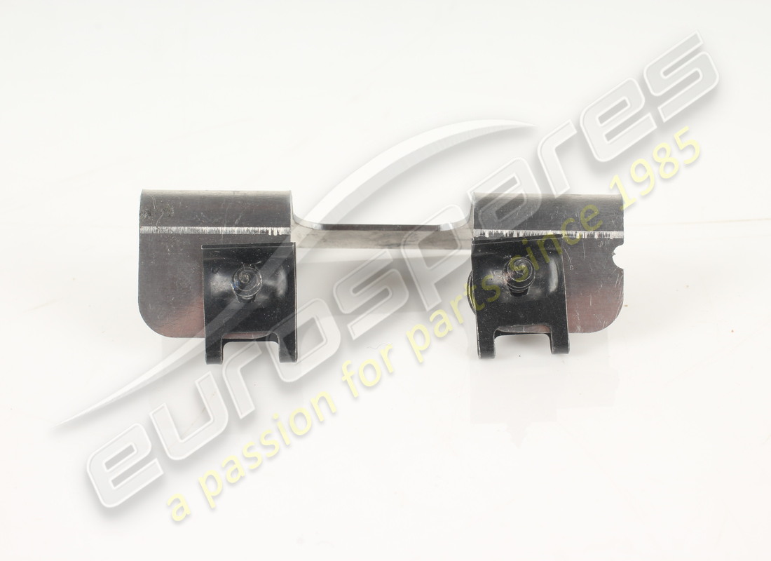 support de fixation infoled d'occasion ferrari. référence 69157200 (2)