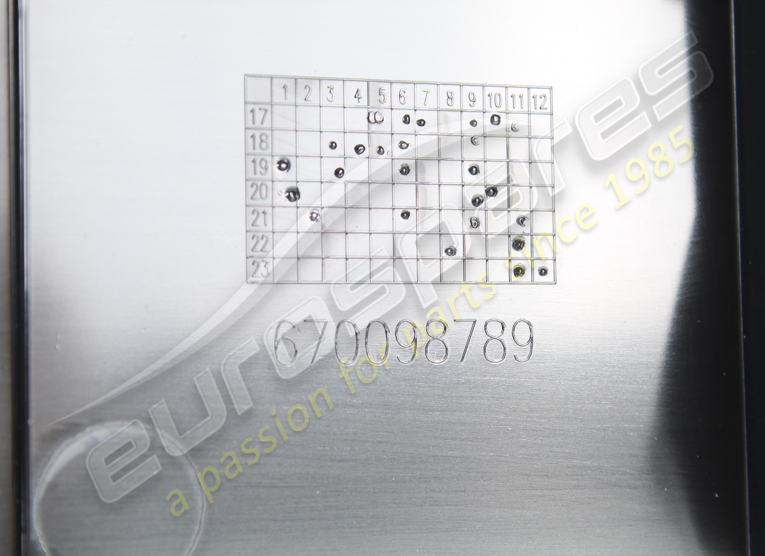 nouveau support de plaque d'immatriculation avant maserati. numéro de pièce 670099549 (3)