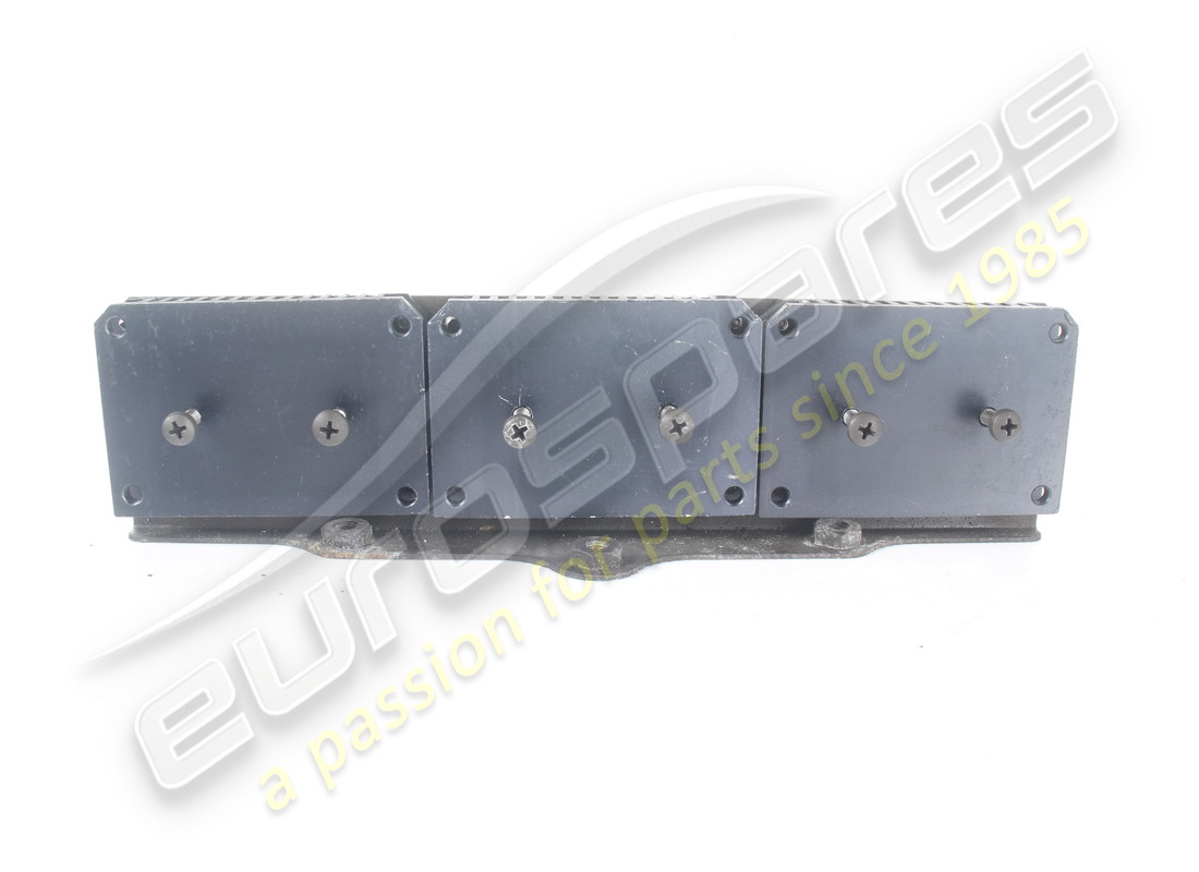 utilisé maserati maserati pièce 393250302. numéro de pièce 393250302 (2)