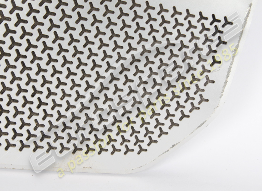 grille de haut-parleur lamborghini endommagée. numéro de pièce 4ml868151a (4)