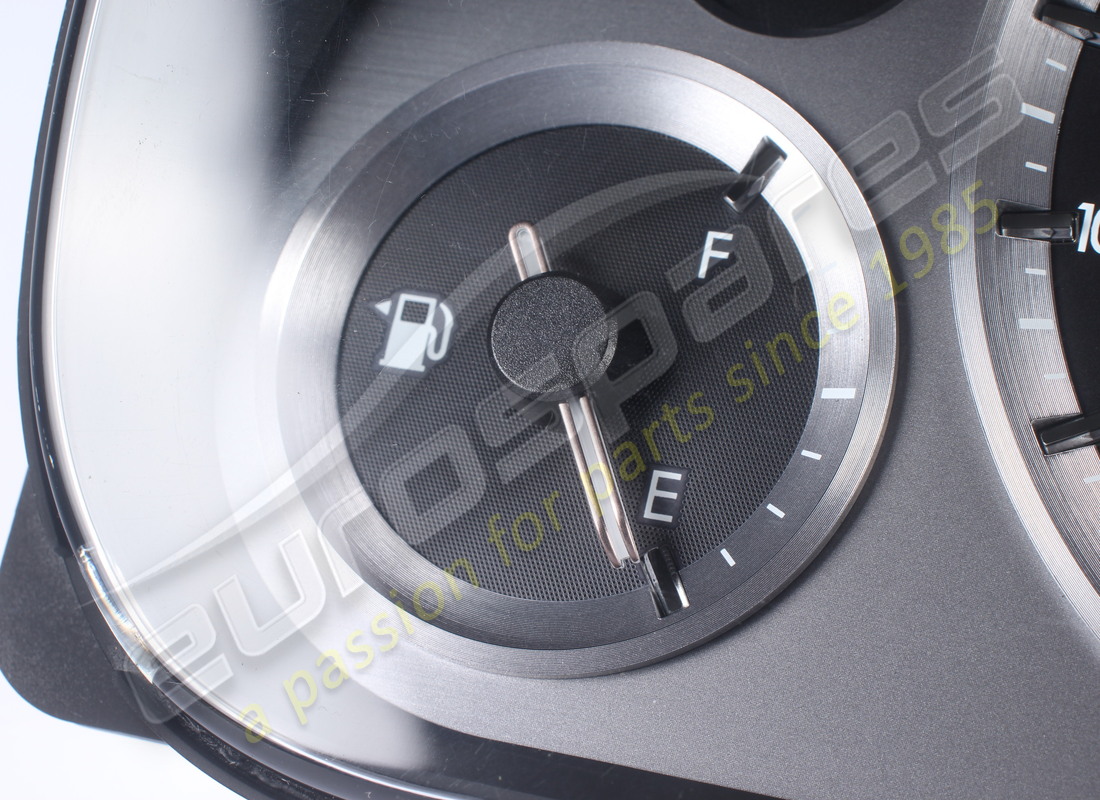 UTILISÉ ASTON MARTIN GROUPE D'INSTRUMENTS. NUMÉRO DE PIÈCE BG4310849CB (6) utilisé aston martin groupe d'instruments. numéro de pièce bg4310849cb (6)