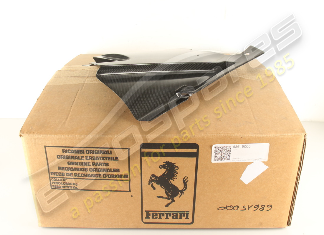 nouveau panneau arrière droit ferrari - panneau carbone. référence 68615000 (7)