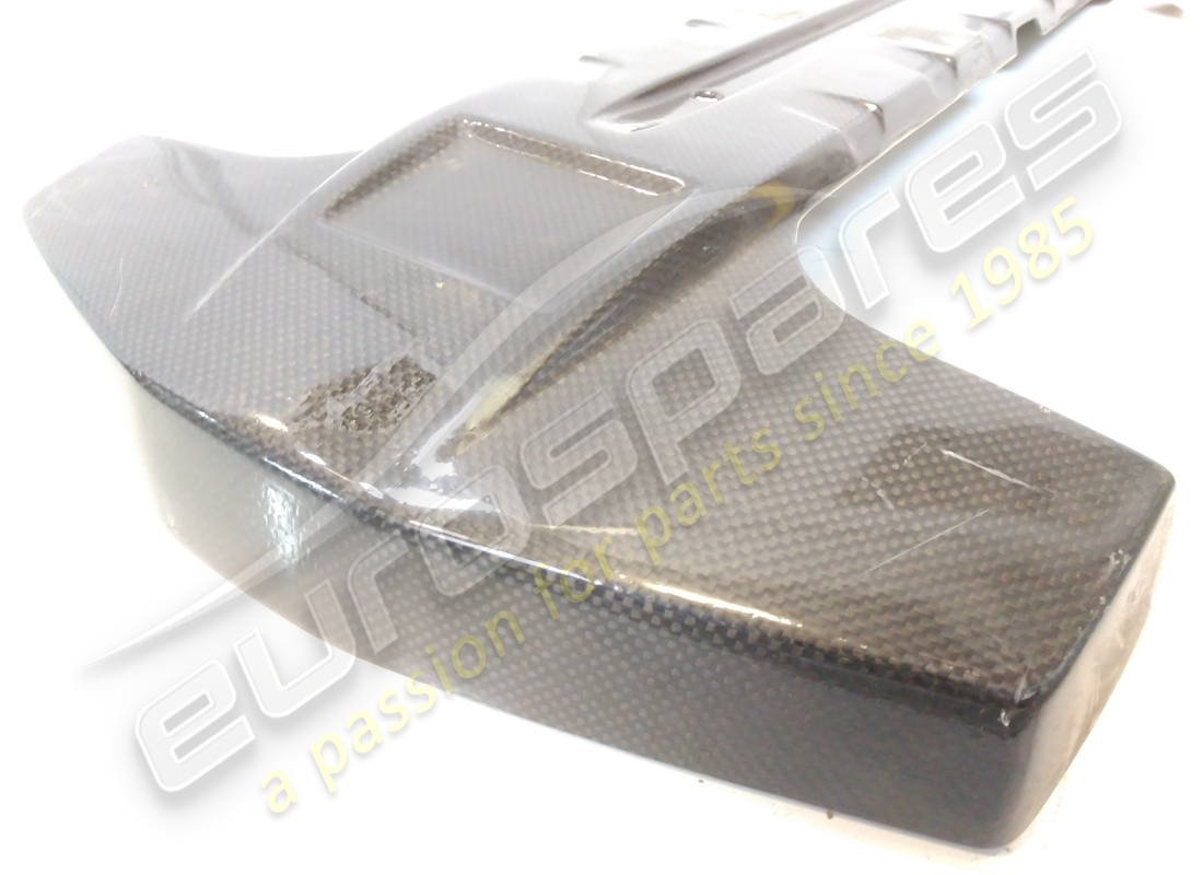 lamborghini pièce de couverture utilisée. numéro de pièce 07m103926p (2)