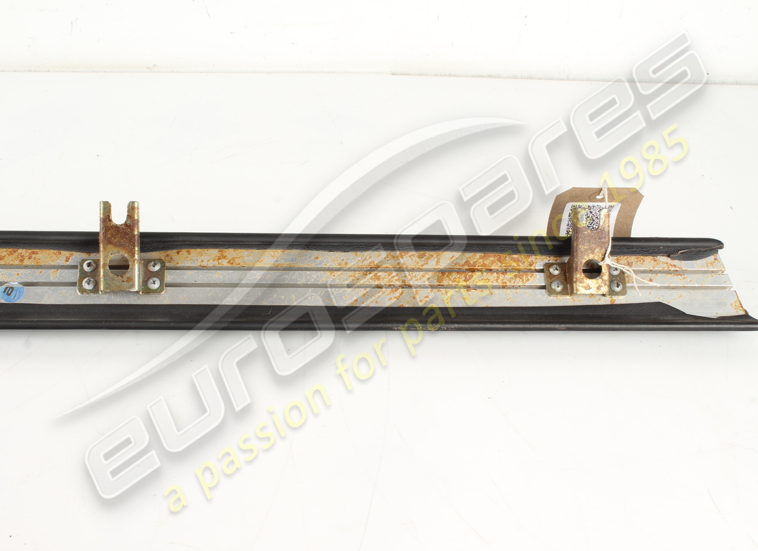 utilisé ferrari garniture en noire vm8500. numéro de pièce 65122400 (4)
