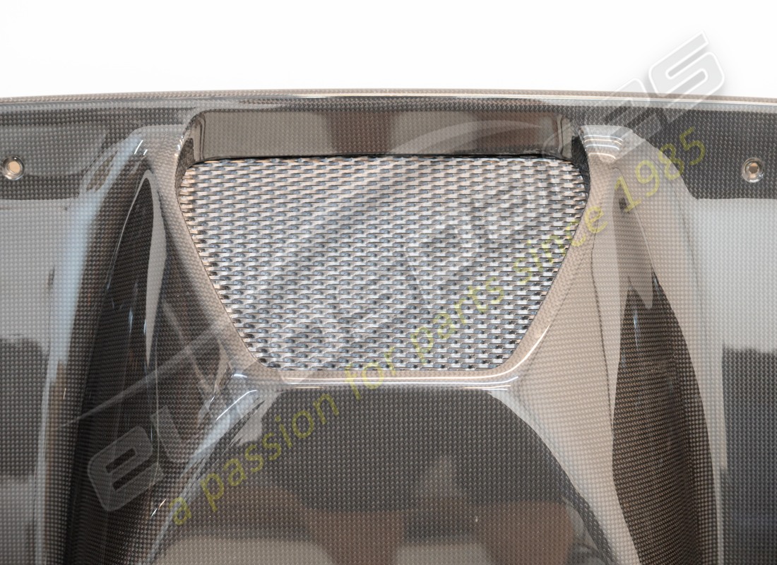 neuf (autre) ferrari diffuseur arrière. numéro de pièce 81509400 (3)