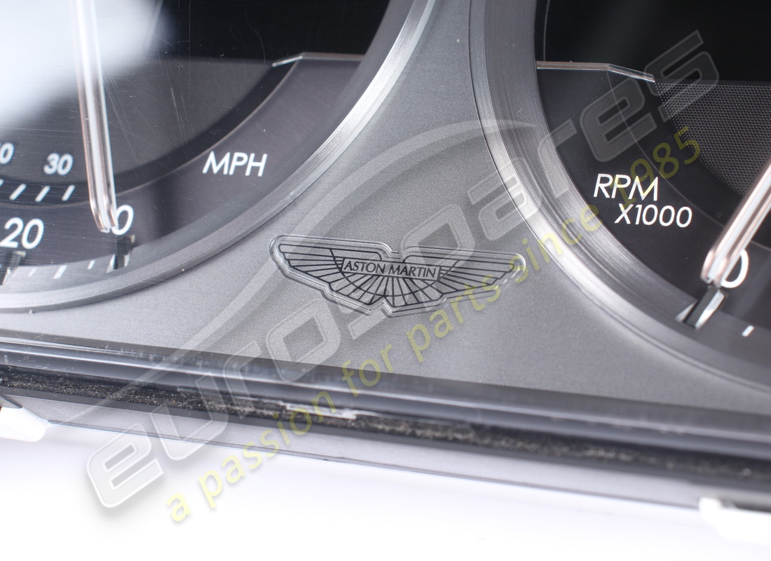 UTILISÉ ASTON MARTIN GROUPE D'INSTRUMENTS. NUMÉRO DE PIÈCE BG4310849CB (5) utilisé aston martin groupe d'instruments. numéro de pièce bg4310849cb (5)