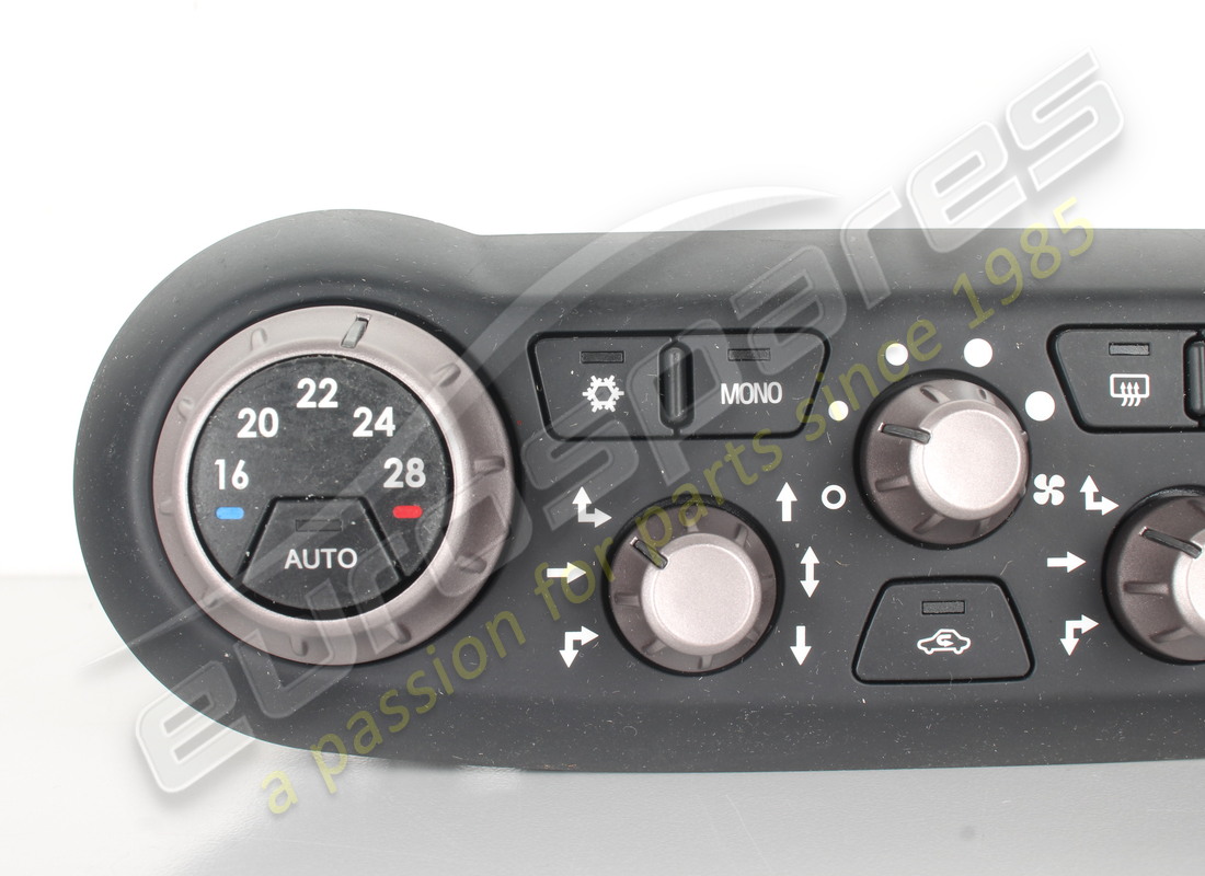 nouveau (autre) ferrari panneau de commande de climatisation. numéro de pièce 267691 (2)