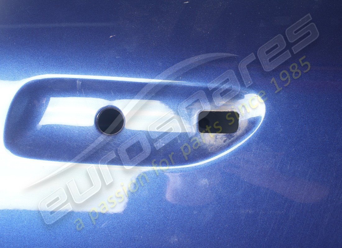 UTILISÉ FERRARI PORTE LATÉRALE DROITE. NUMÉRO DE PIÈCE 88008011 (3) utilisé ferrari porte latérale droite. numéro de pièce 88008011 (3)