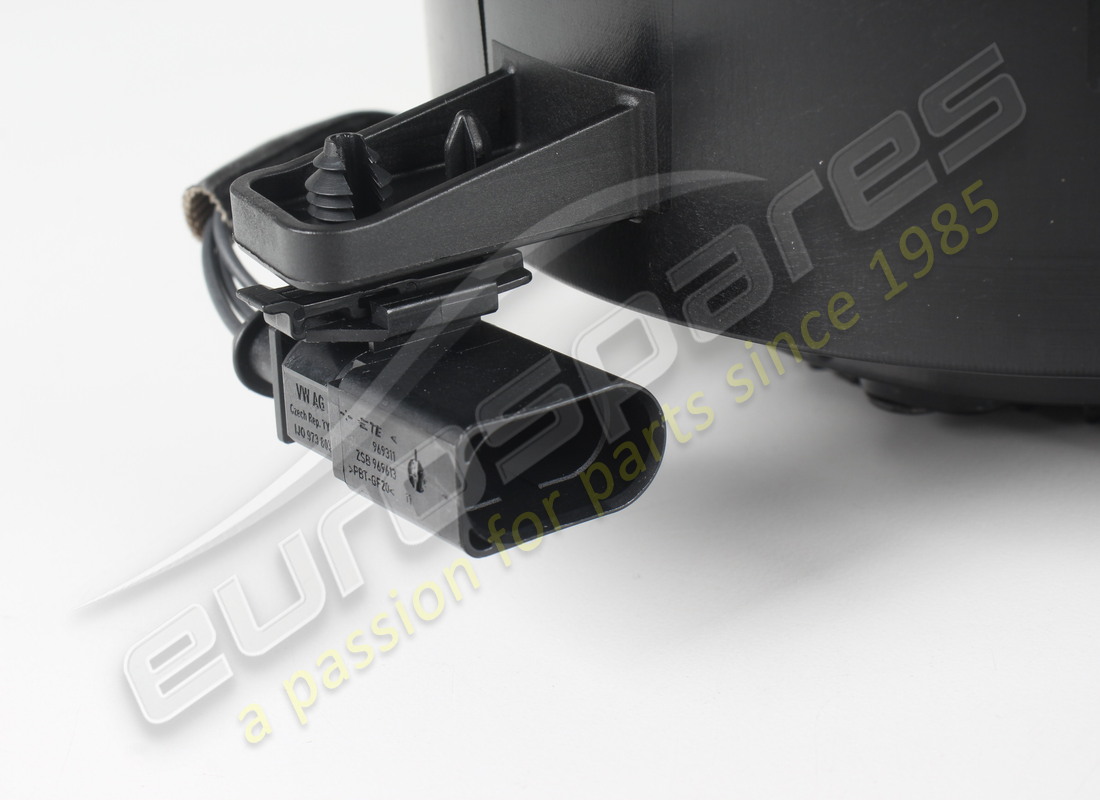 nouveau ventilateur porsche. numéro de pièce 992959133b (3)
