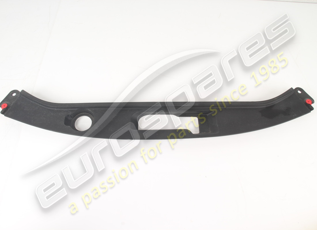 COUVERCLE DE PROTECTION AVANT CENTRAL COMPLET D'OCCASION Ferrari. NUMÉRO DE PIÈCE 782806 (1) COUVERCLE DE PROTECTION AVANT CENTRAL COMPLET D'OCCASION Ferrari. NUMÉRO DE PIÈCE 782806 (1)