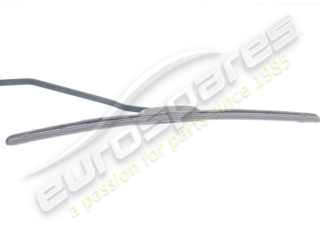 PARE-BRISE CÔTÉ PASSAGER D'OCCASION FERRARI AVEC NUMÉRO DE PIÈCE 83994500 (3) pare-brise côté passager d'occasion ferrari avec numéro de pièce 83994500 (3)