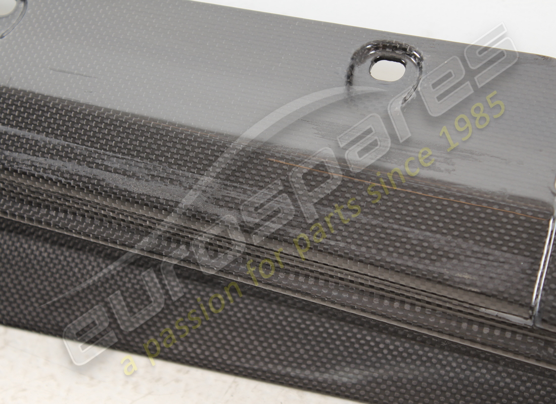 kit de jupes latérales sous portes neuf ferrari fibre de carbone. numéro de pièce 70001952 (7)