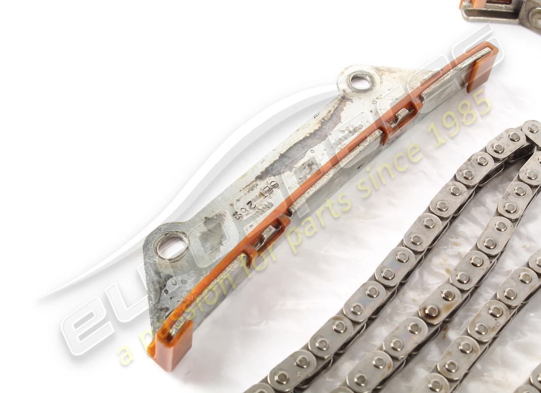 d'occasion ferrari : système de calage de soupapes et d'entraînement de pompe. référence 315694 (4)