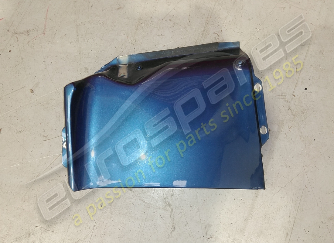 panneau de couverture droit ferrari utilisé. numéro de pièce 63201500 (1)