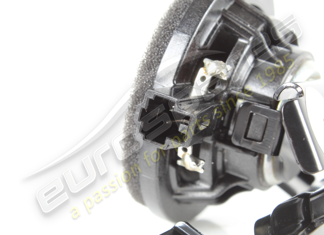 UTILISÉ LAMBORGHINI HAUT-PARLEUR. NUMÉRO DE PIÈCE 4ML035399A (4) utilisé lamborghini haut-parleur. numéro de pièce 4ml035399a (4)