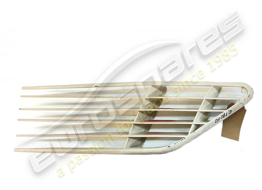 nouvelle grille d'aile gauche ferrari. numéro de pièce 61780110 (1)