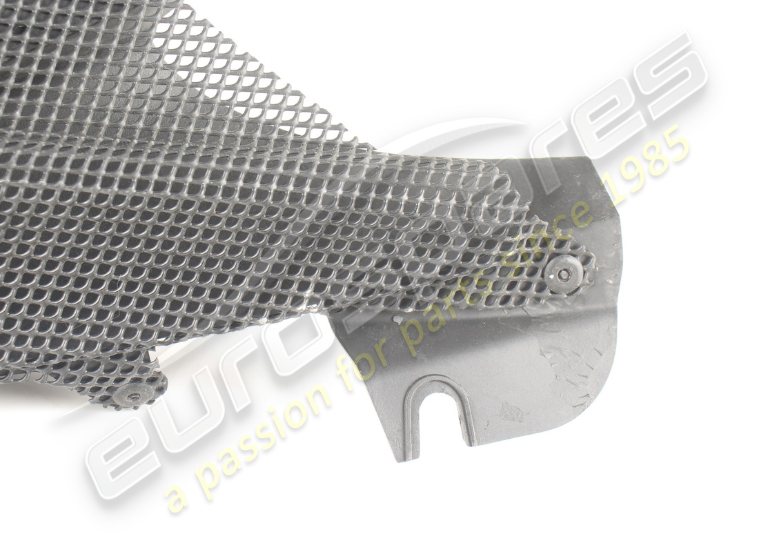 grille d'aile gauche complète d'occasion ferrari. numéro de pièce 85739300 (2)