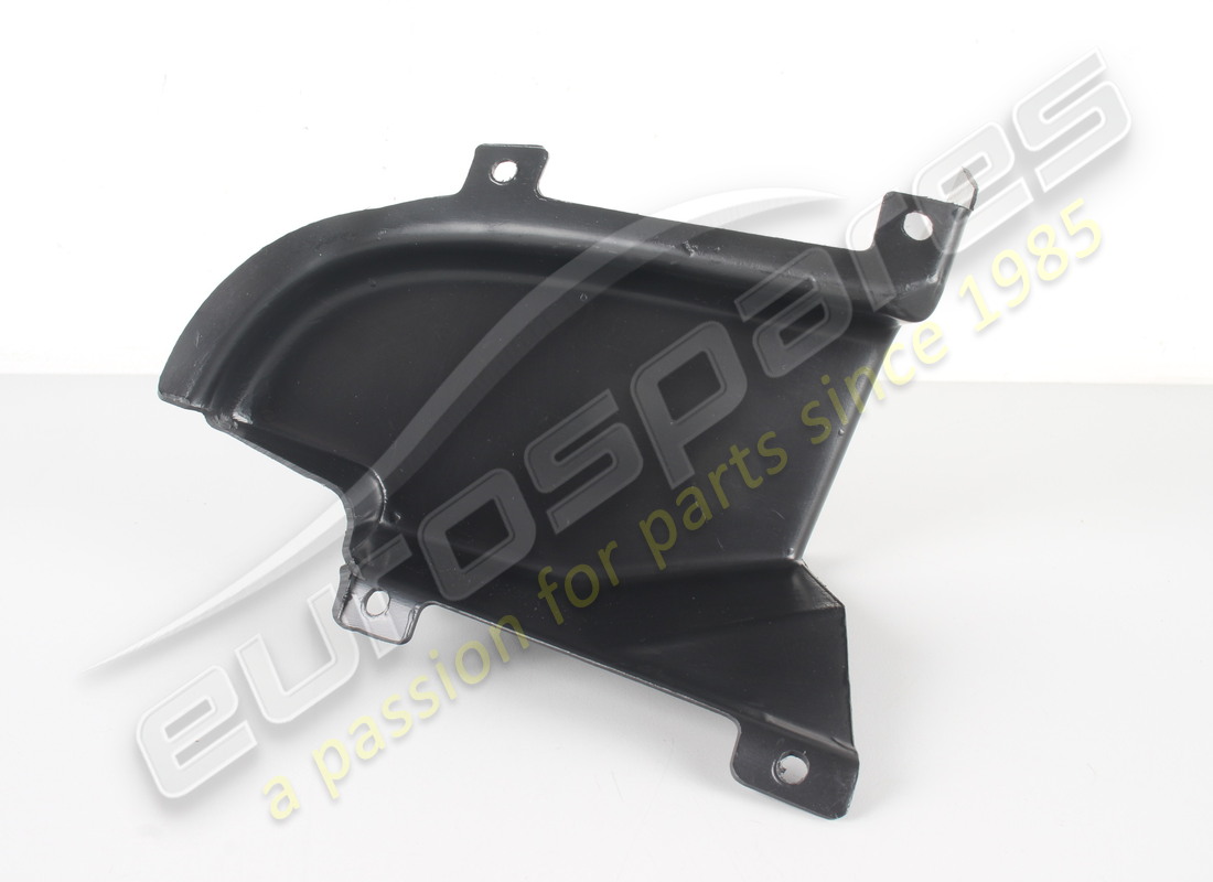new maserati bumper side air duct. part number 67565000 (4)