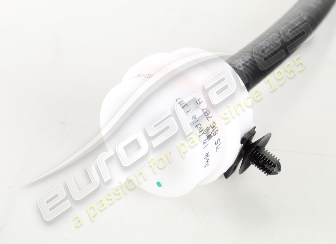 NOUVEAU TUYAU D'ASPIRATION PORSCHE. NUMÉRO DE PIÈCE 97035827104 (2) nouveau tuyau d'aspiration porsche. numéro de pièce 97035827104 (2)