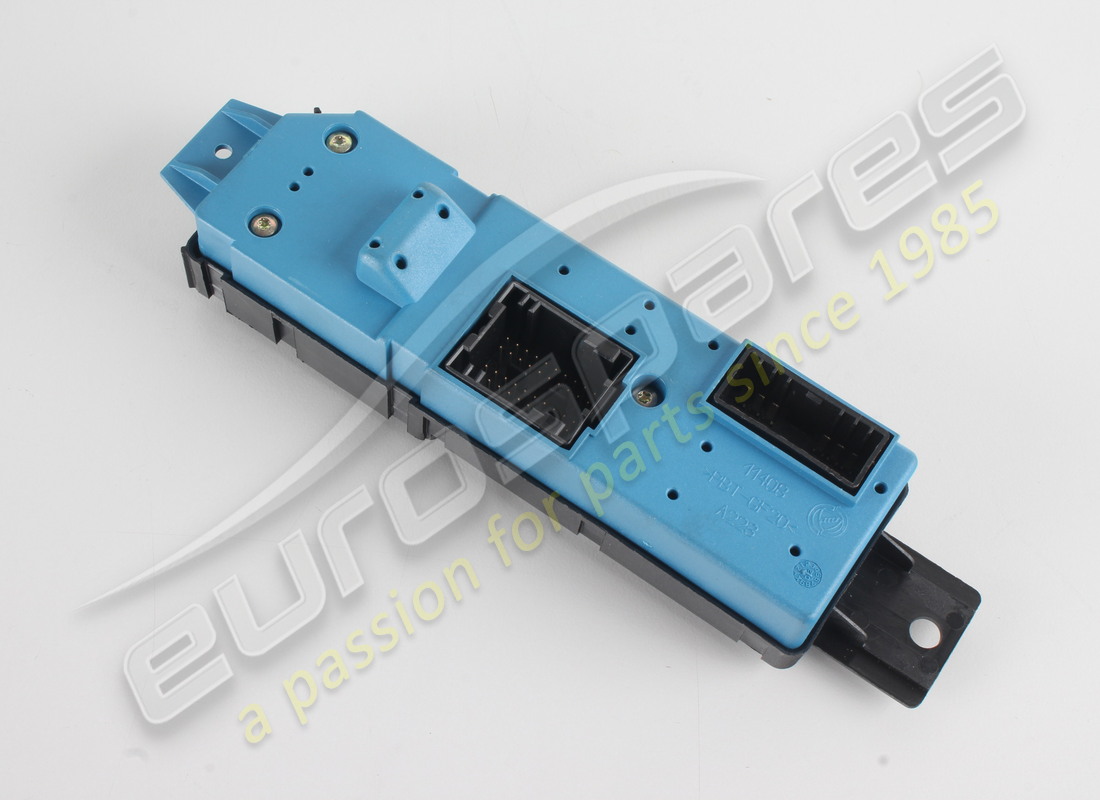 nouveau ferrari ecu côté passager. numéro de pièce 191362 (2)