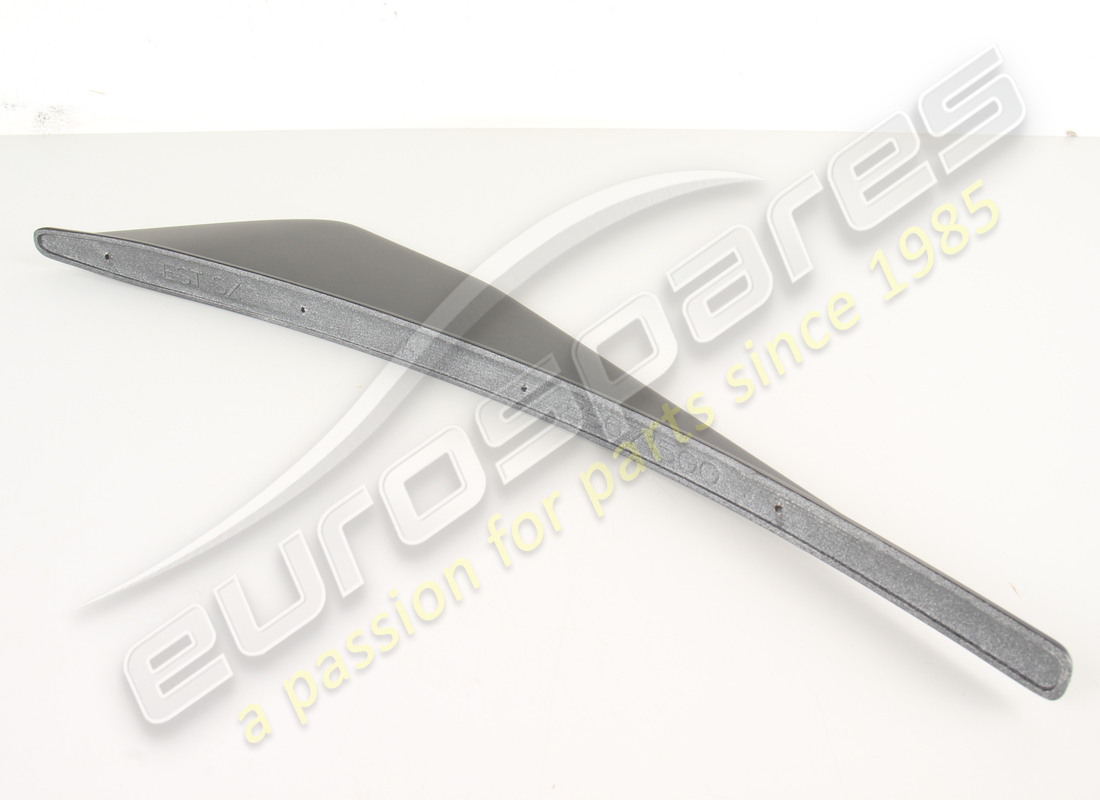 nouvel aileron extérieur gauche ferrari. numéro de pièce 85671500 (3)