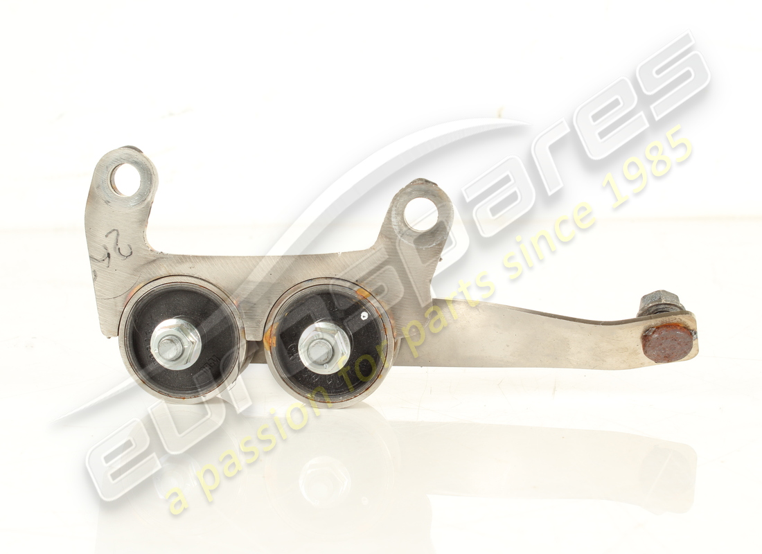 support de convertisseur catalytique gauche d'occasion ferrari. numéro de pièce 813393 (1)