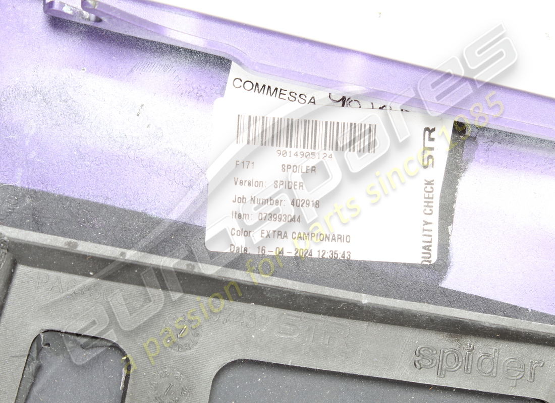 cache-spoiler supérieur complet d'occasion ferrari. référence 985821722 (3)