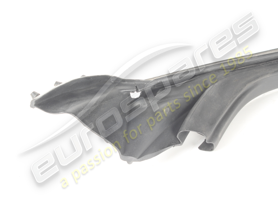 JOINT ET GARNITURE DE PORTE GAUCHE D'OCCASION FERRARI. NUMÉRO DE PIÈCE 84593400 (2) joint et garniture de porte gauche d'occasion ferrari. numéro de pièce 84593400 (2)