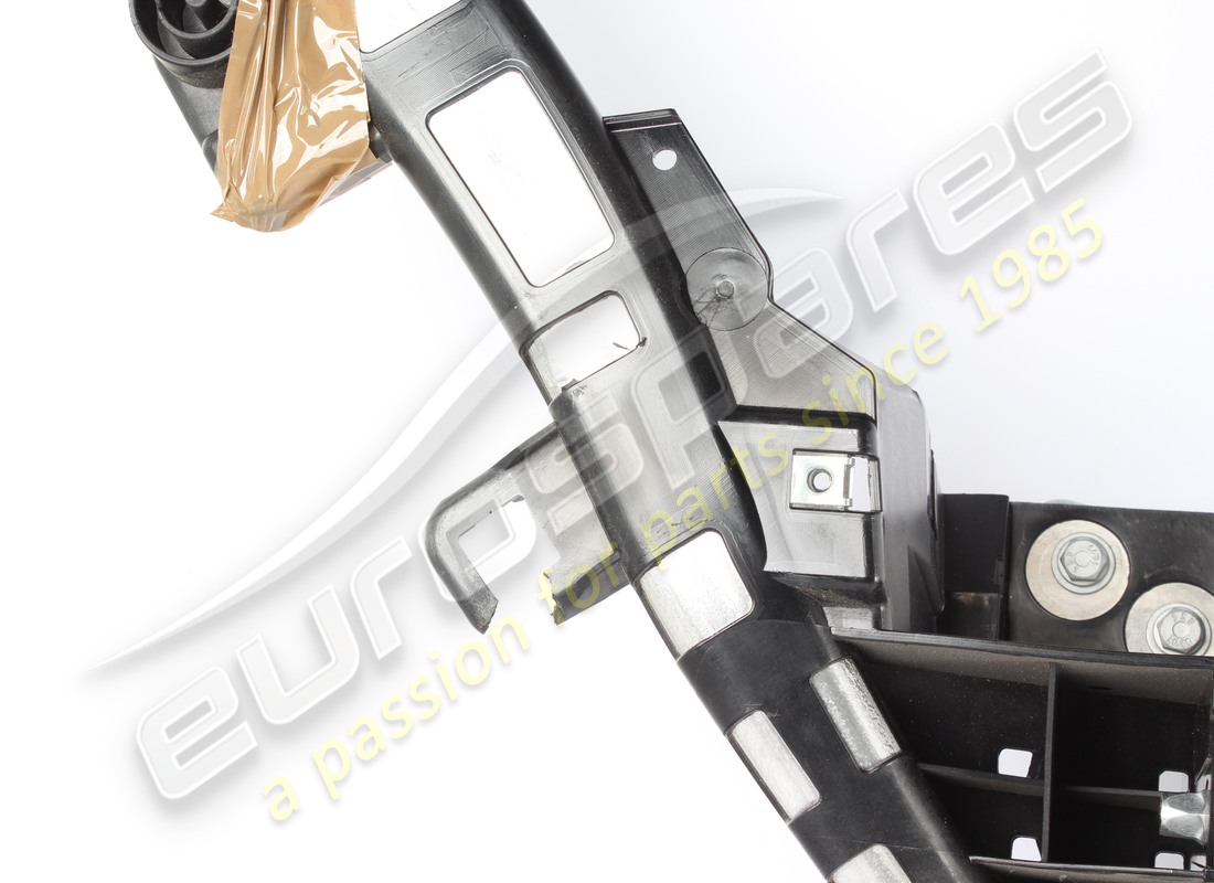 utilisé maserati traverse avant complète. numéro de pièce 670032664 (3)