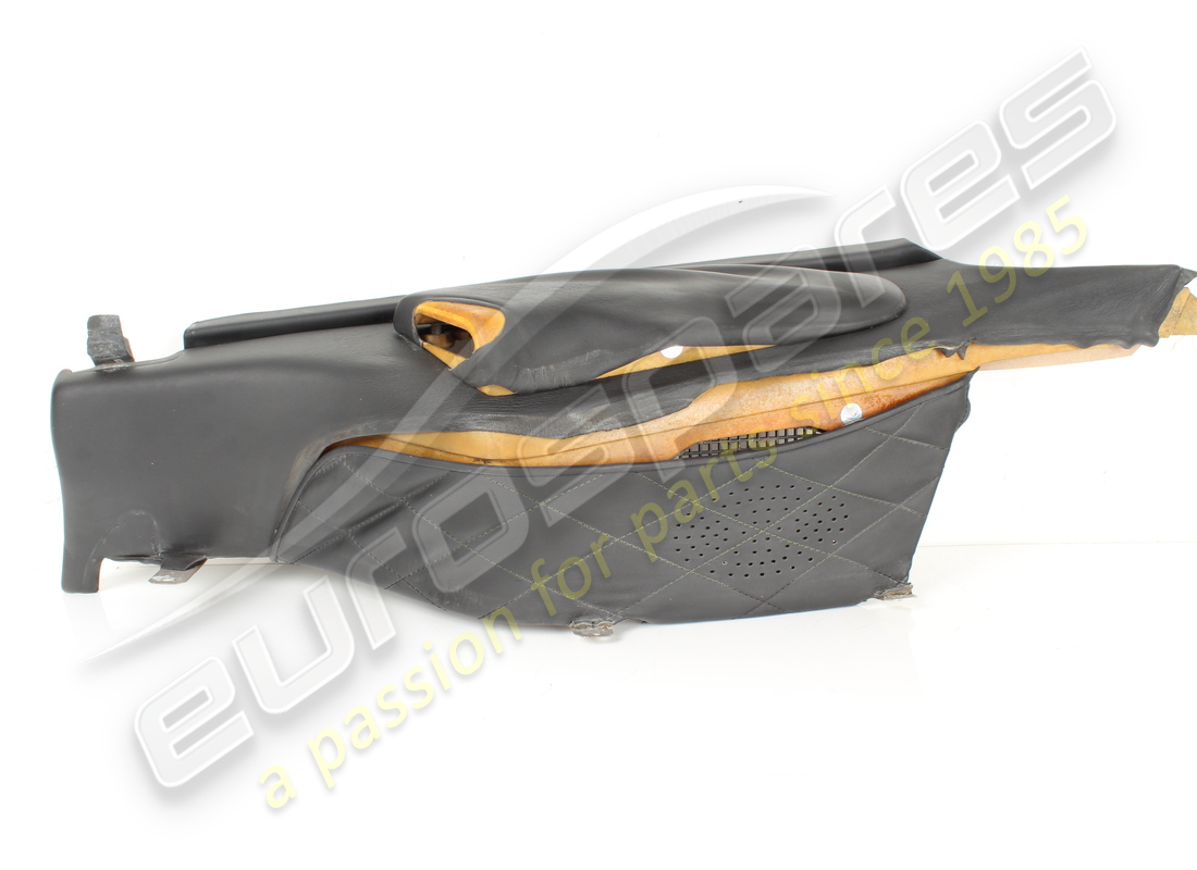 COUVERCLE DE COURROIE DROIT ENDOMMAGÉ Ferrari NOIR VM8500. NUMÉRO DE PIÈCE 64595500 (1)
