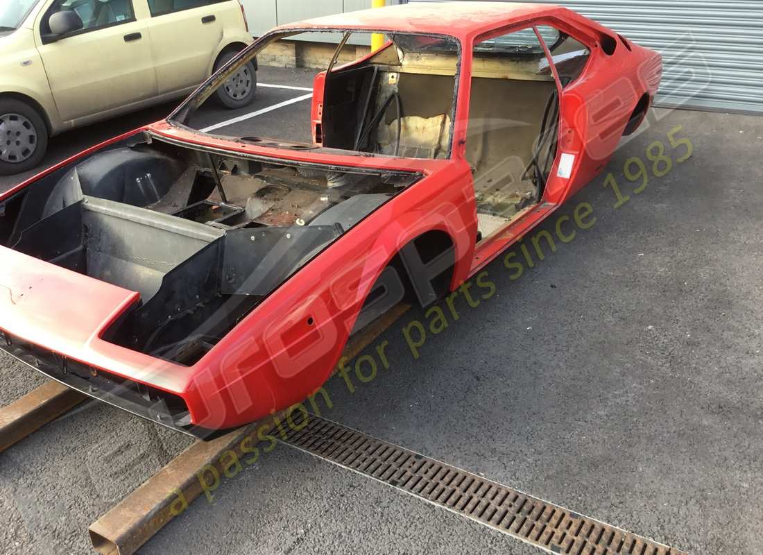 utilisé eurospares ferrari 308 gt4 dino (1979) carrosserie et ​​châssis rhd numéro de pièce eap1390100