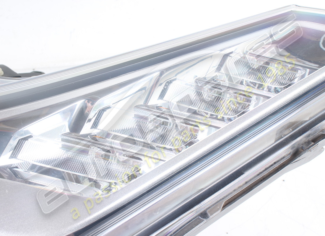 PHARE AVANT GAUCHE BI-XÉNON AFS D'OCCASION FERRARI. NUMÉRO DE PIÈCE 329981 (3) phare avant gauche bi-xénon afs d'occasion ferrari. numéro de pièce 329981 (3)